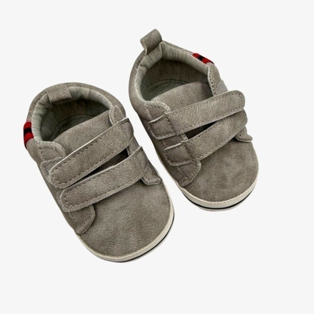NUBY Neutral Unisex Gray Baby Crib Shoes with Velcro Straps 6-12 Months